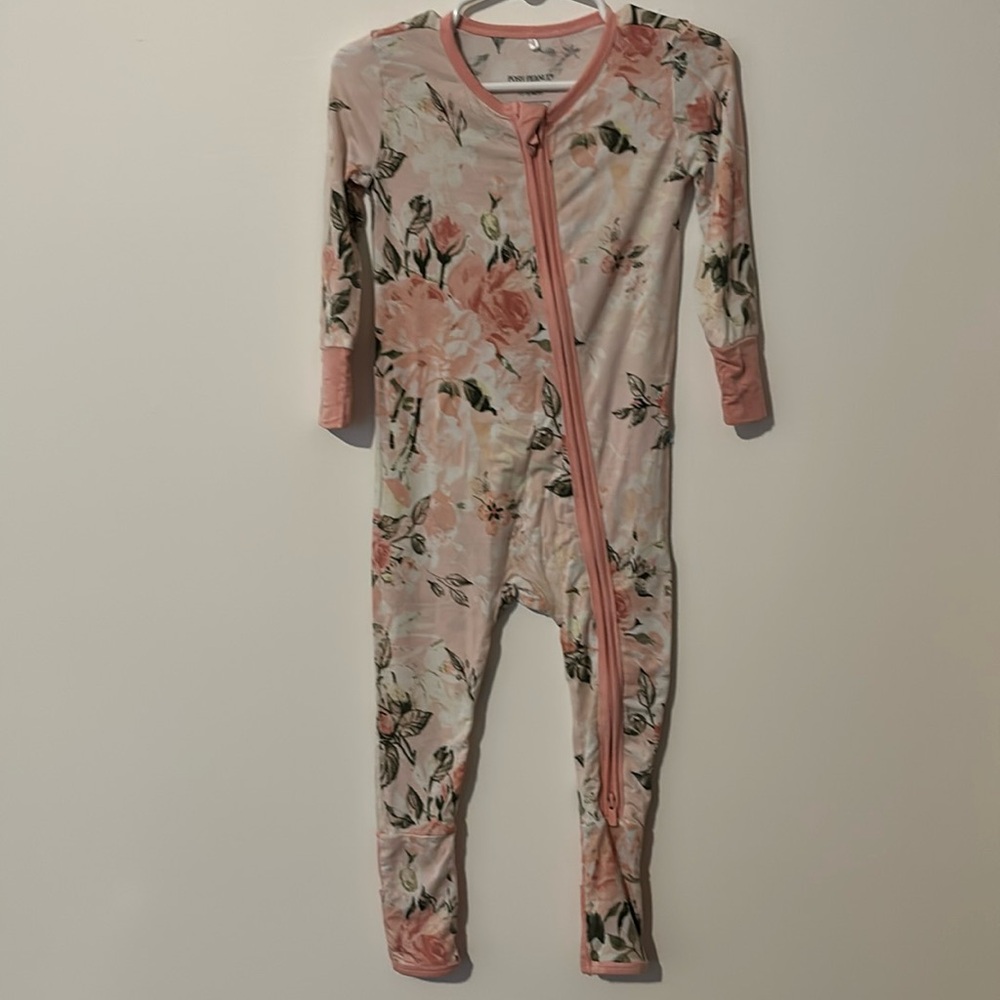 Set of 2 Posh Peanut Convertible Pajamas 12-18 months
